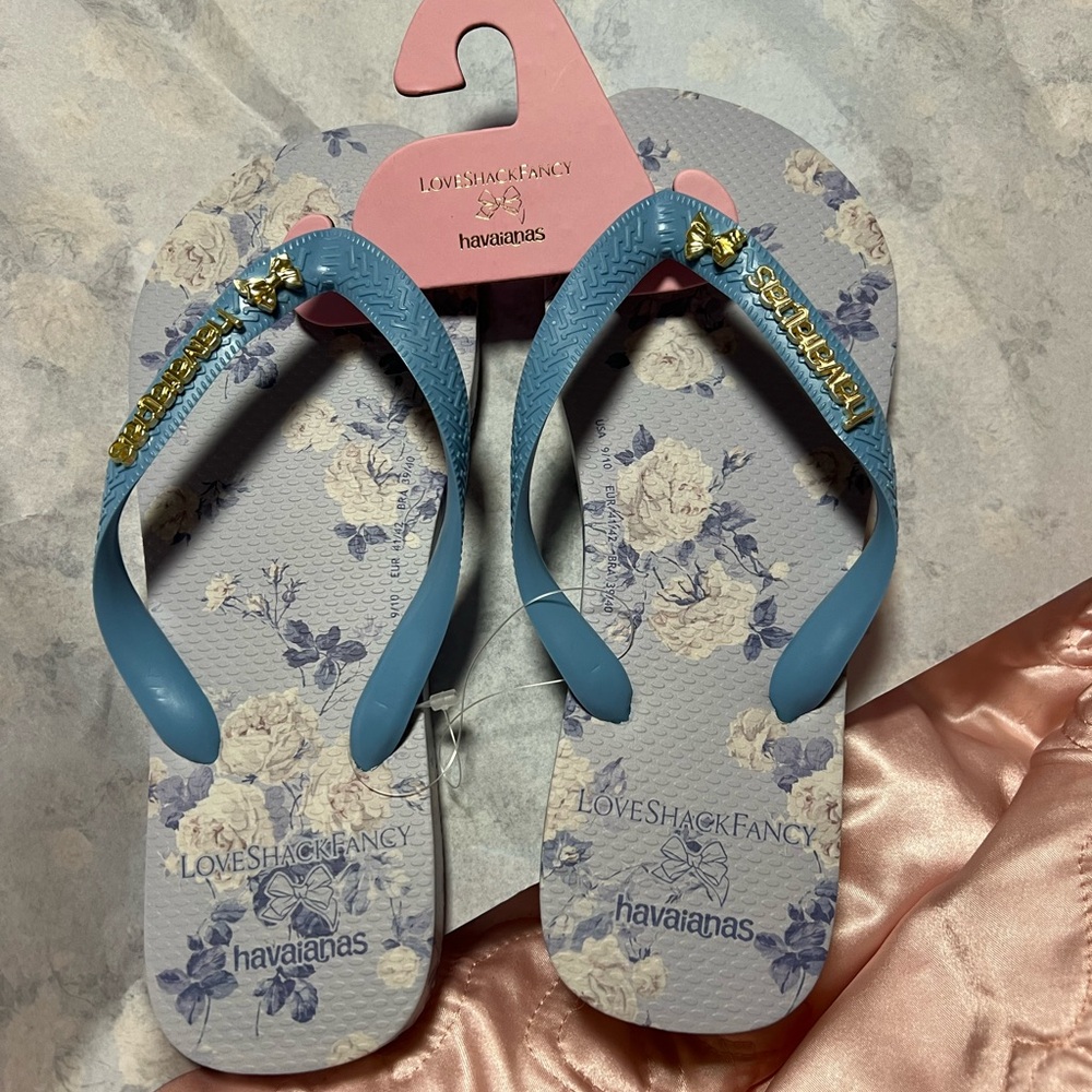 LoveShackFancy X Havaianas Women's Whisper Blue Top Flip Flops, NIB Size 9/10